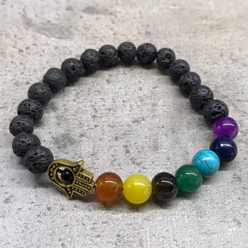 Lavasten chakra armbånd med Hamsa hånd